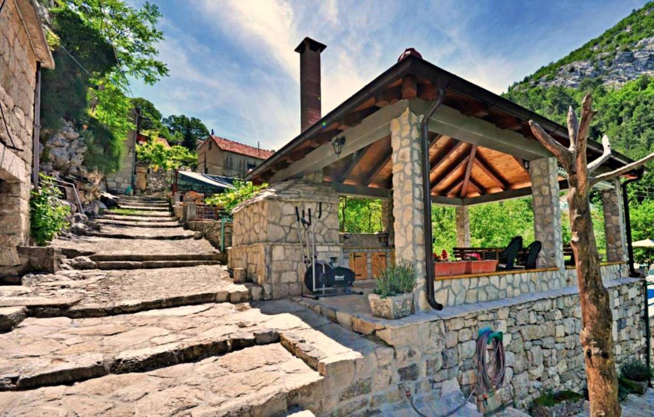 Holiday Home With A Private Pool Podspilje  Exterior foto