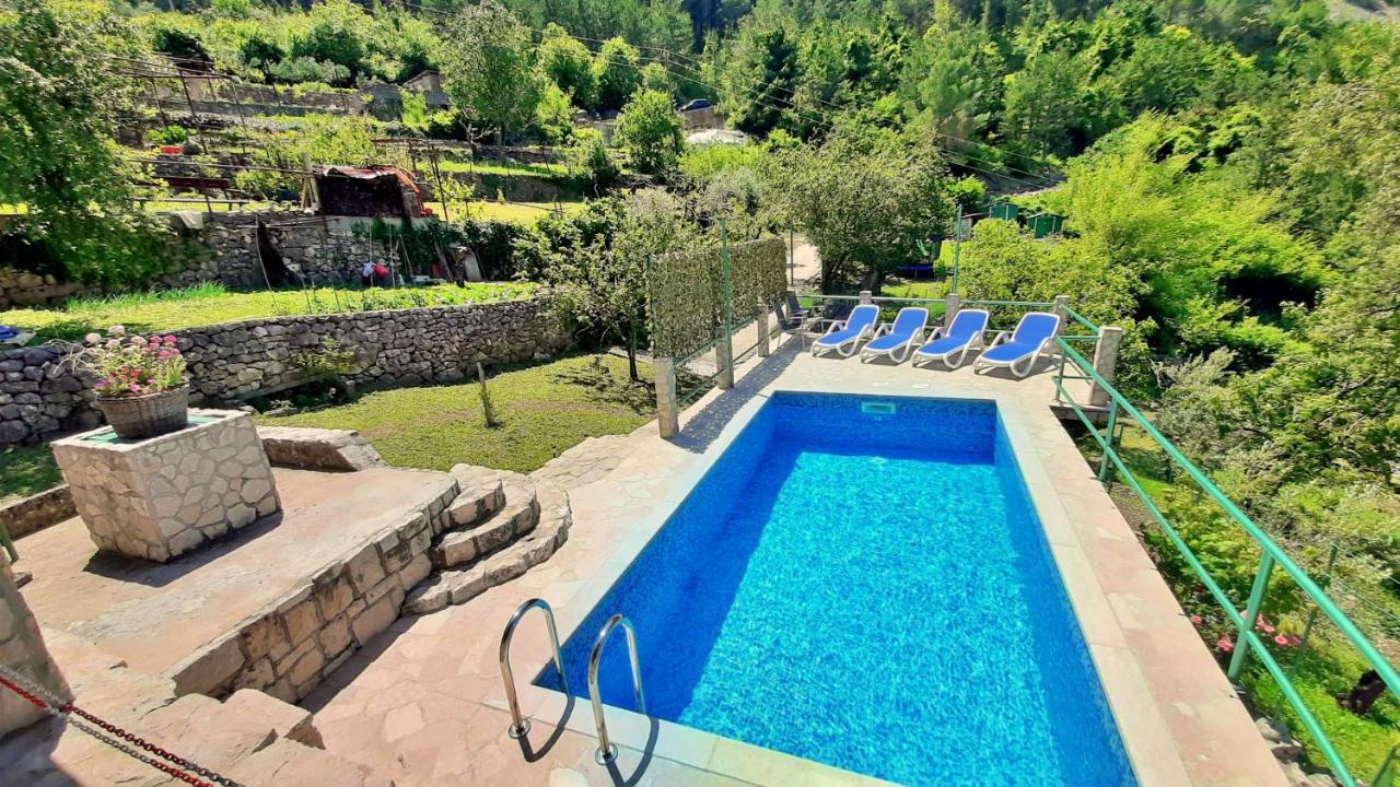 Holiday Home With A Private Pool Podspilje  Exterior foto